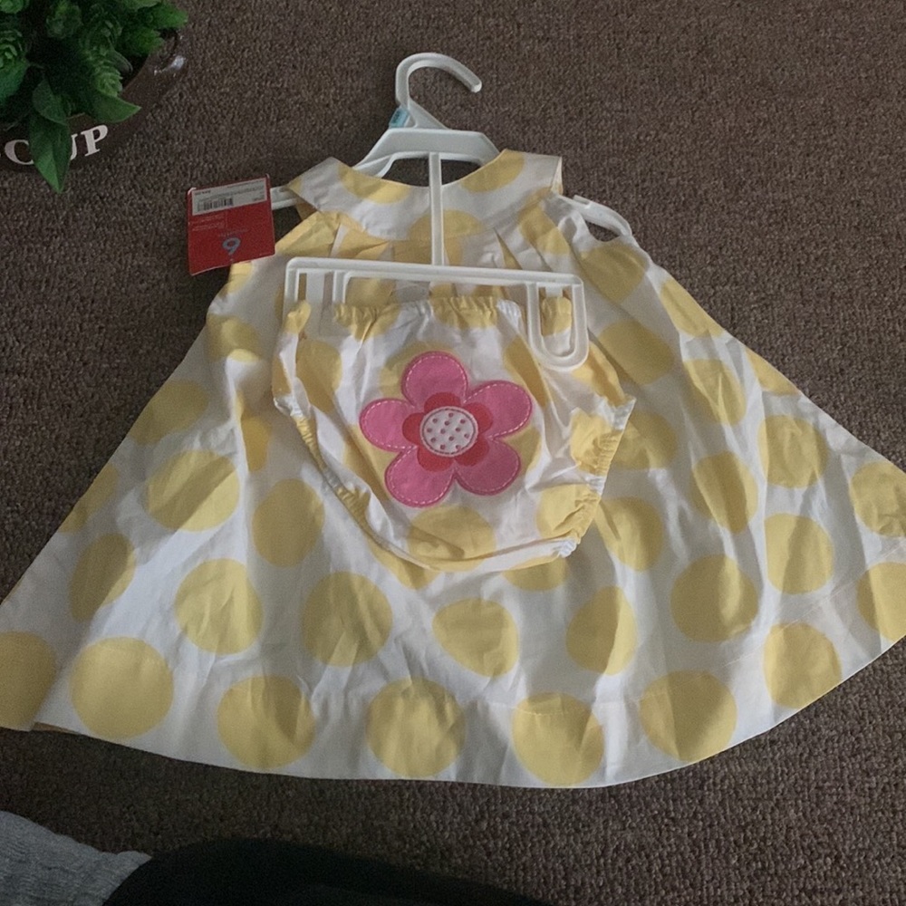 Carter's Baby Girl Size 6 Months Dress